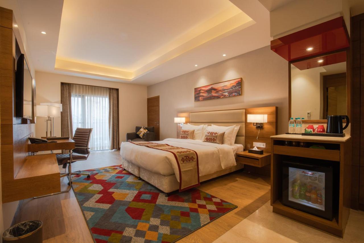 Ramada Encore By Wyndham Kathmandu Thamel מראה חיצוני תמונה