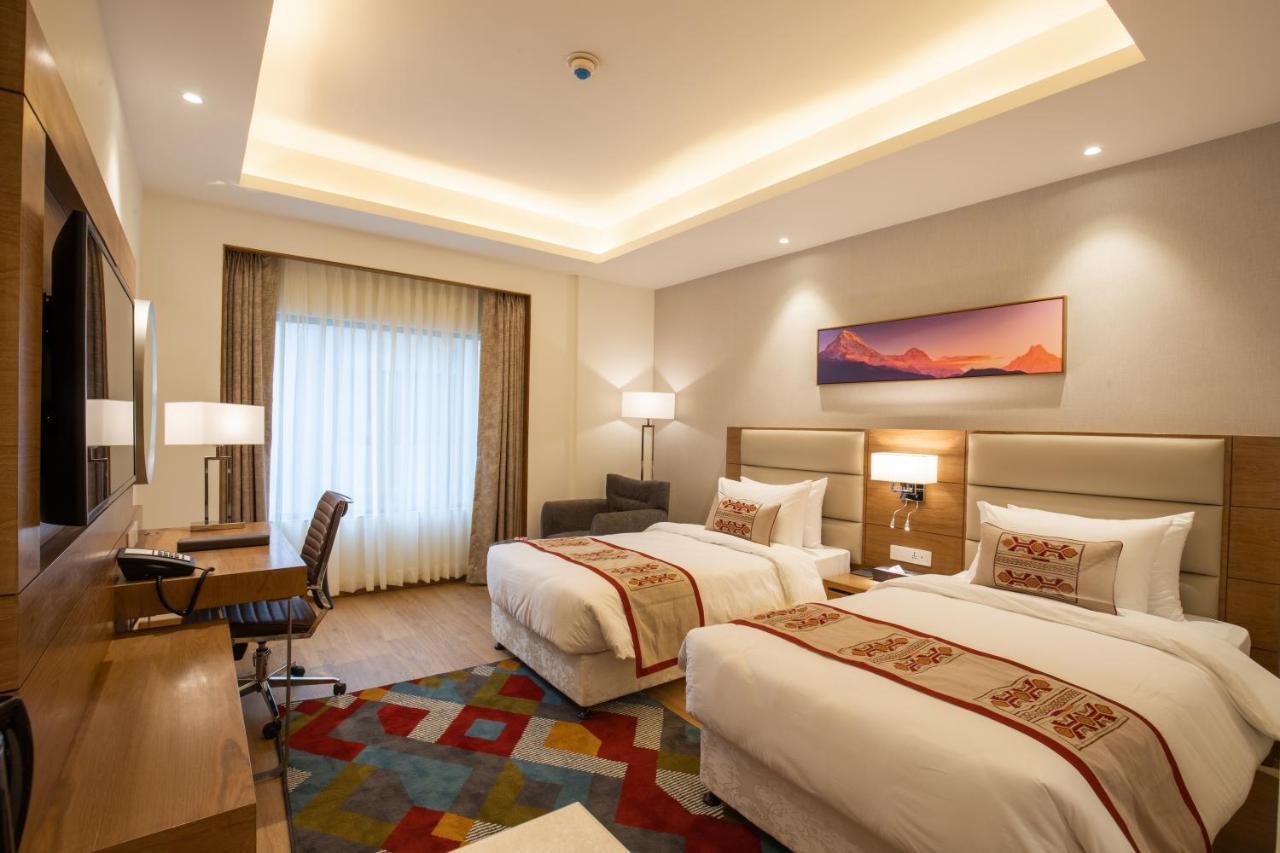 Ramada Encore By Wyndham Kathmandu Thamel מראה חיצוני תמונה