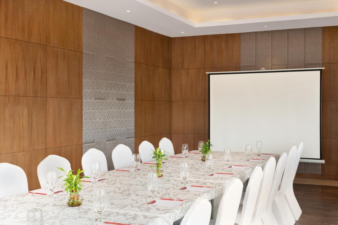 Ramada Encore By Wyndham Kathmandu Thamel מראה חיצוני תמונה