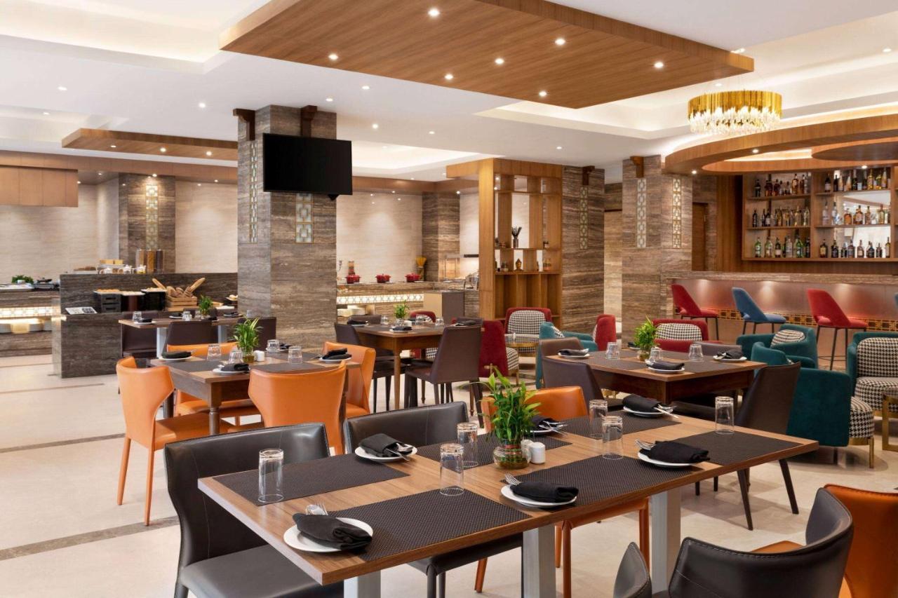 Ramada Encore By Wyndham Kathmandu Thamel מראה חיצוני תמונה