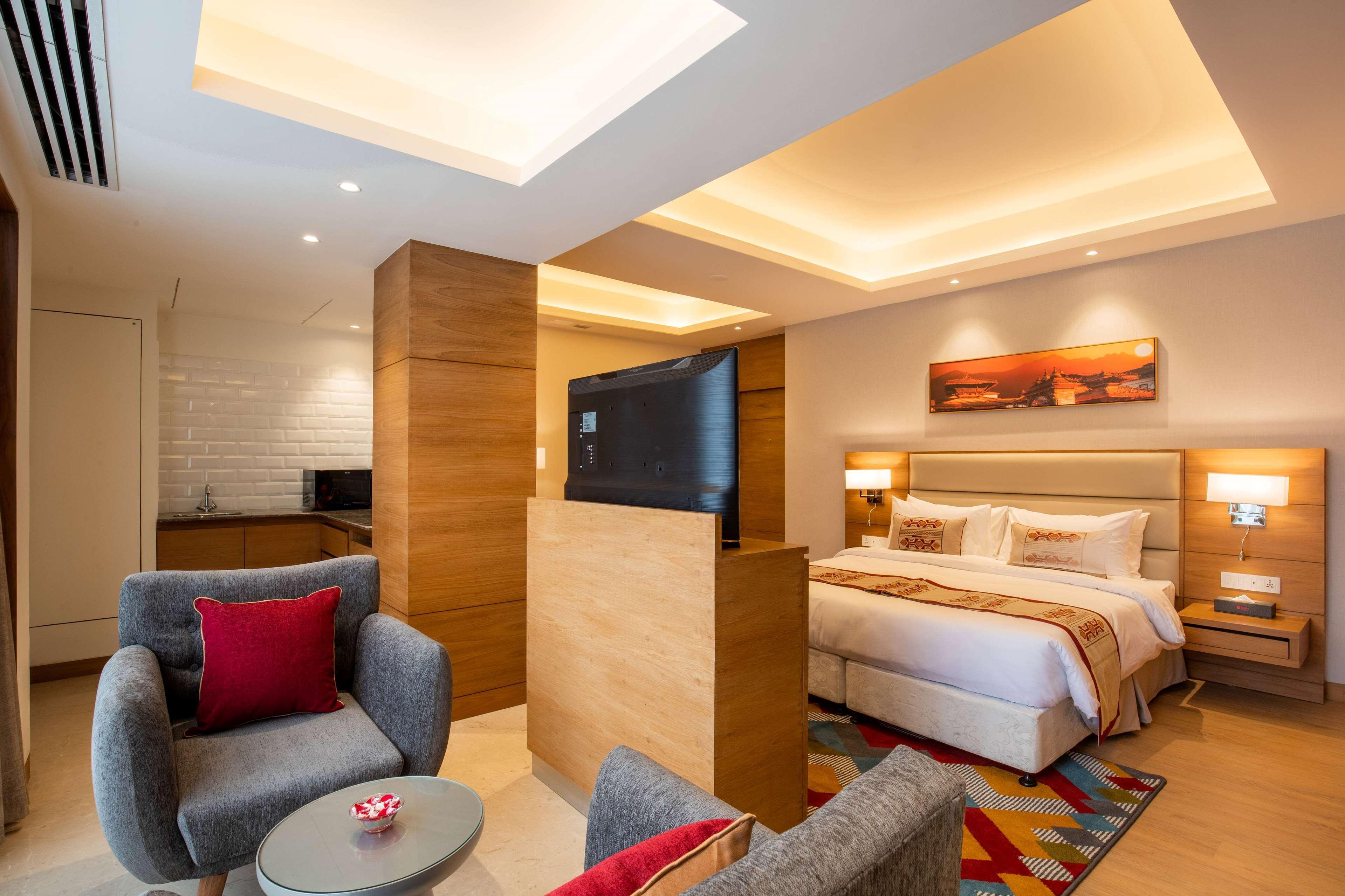 Ramada Encore By Wyndham Kathmandu Thamel מראה חיצוני תמונה