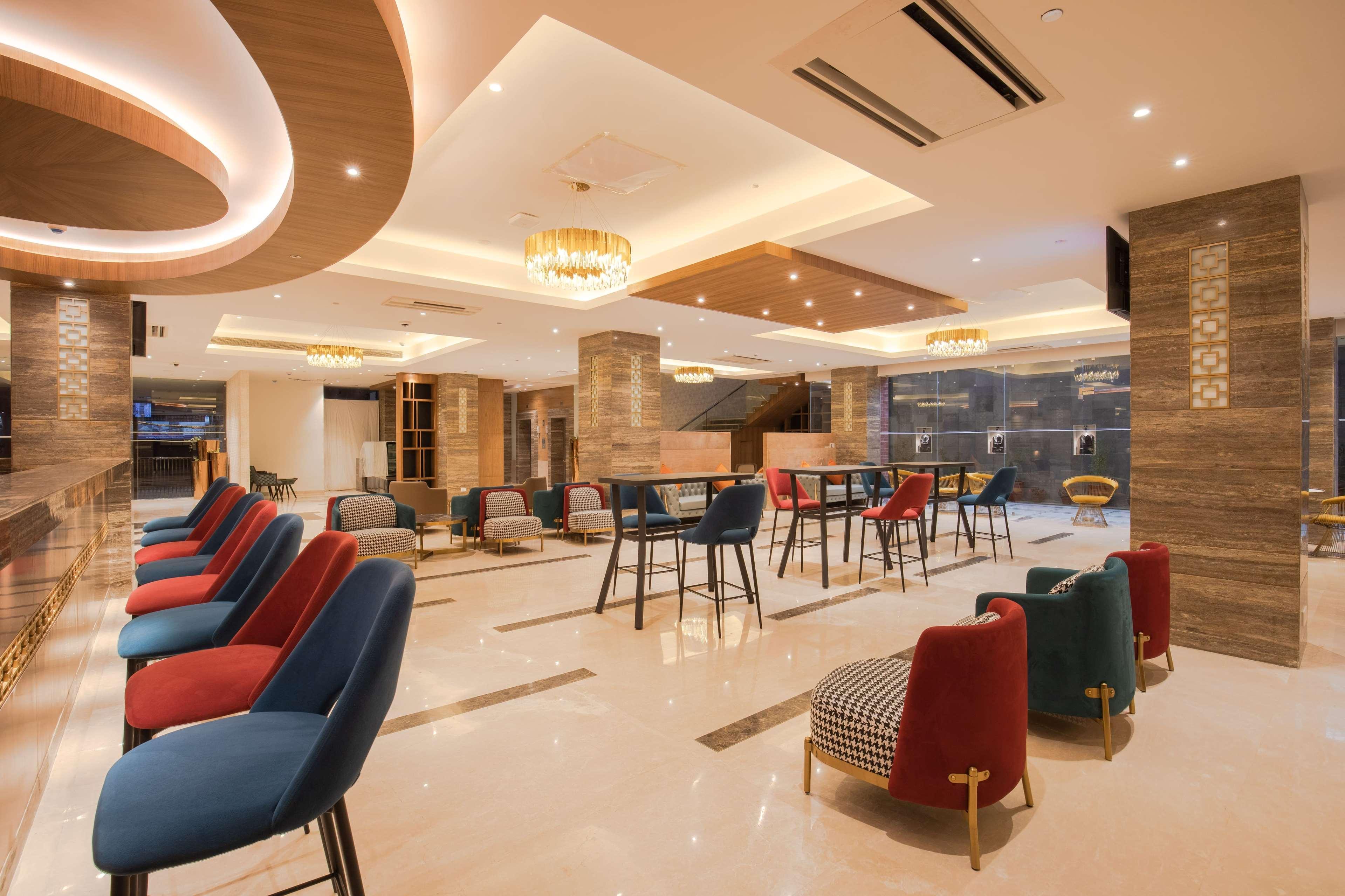 Ramada Encore By Wyndham Kathmandu Thamel מראה חיצוני תמונה