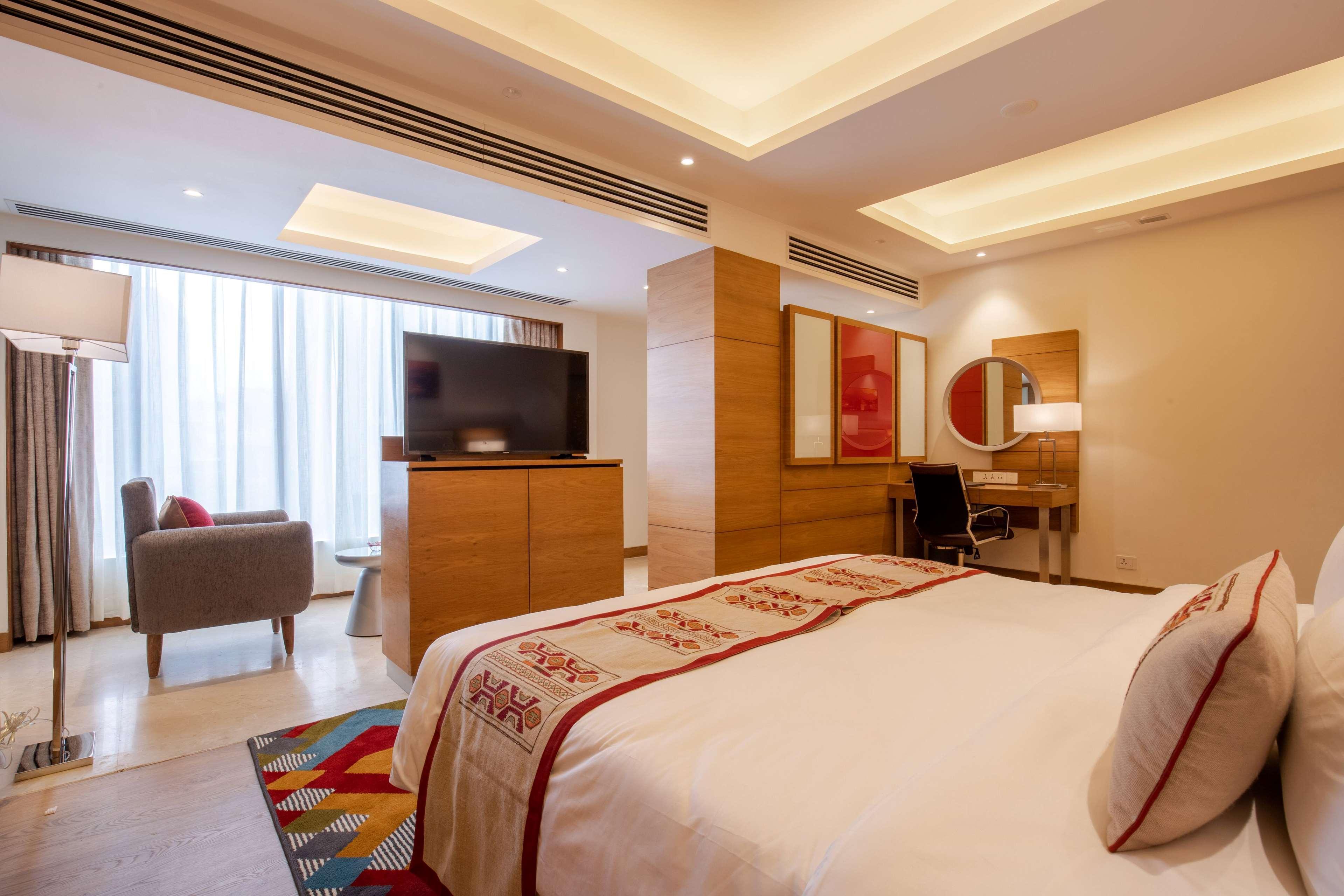 Ramada Encore By Wyndham Kathmandu Thamel מראה חיצוני תמונה