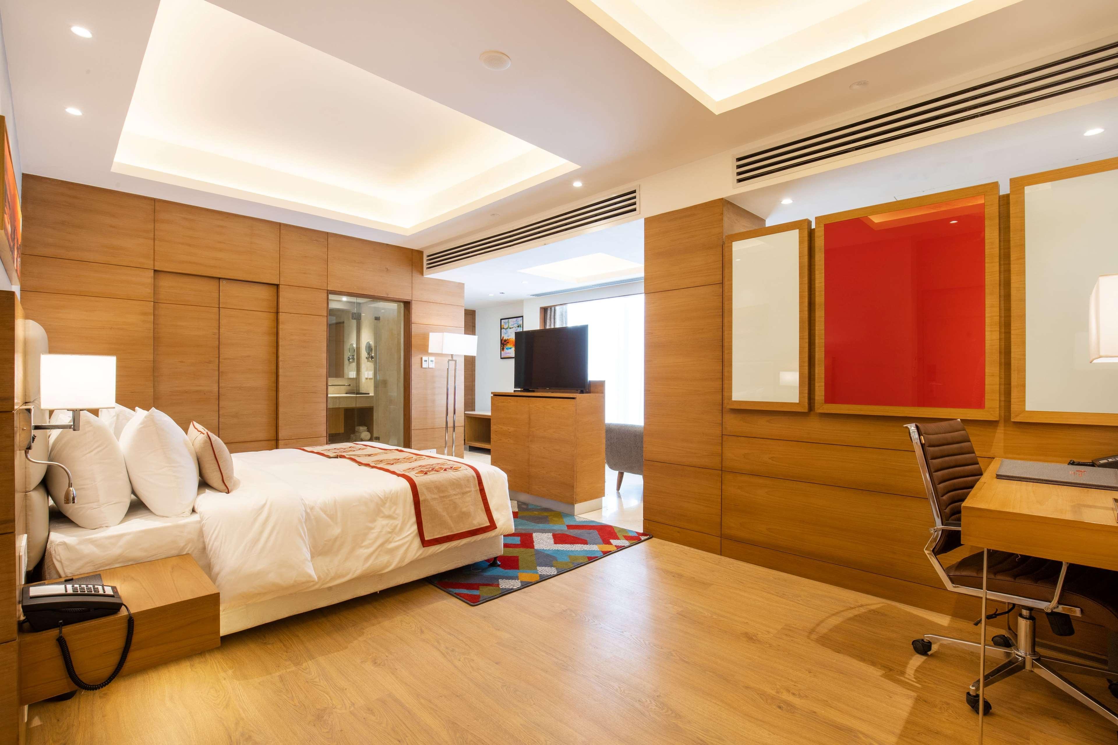 Ramada Encore By Wyndham Kathmandu Thamel מראה חיצוני תמונה