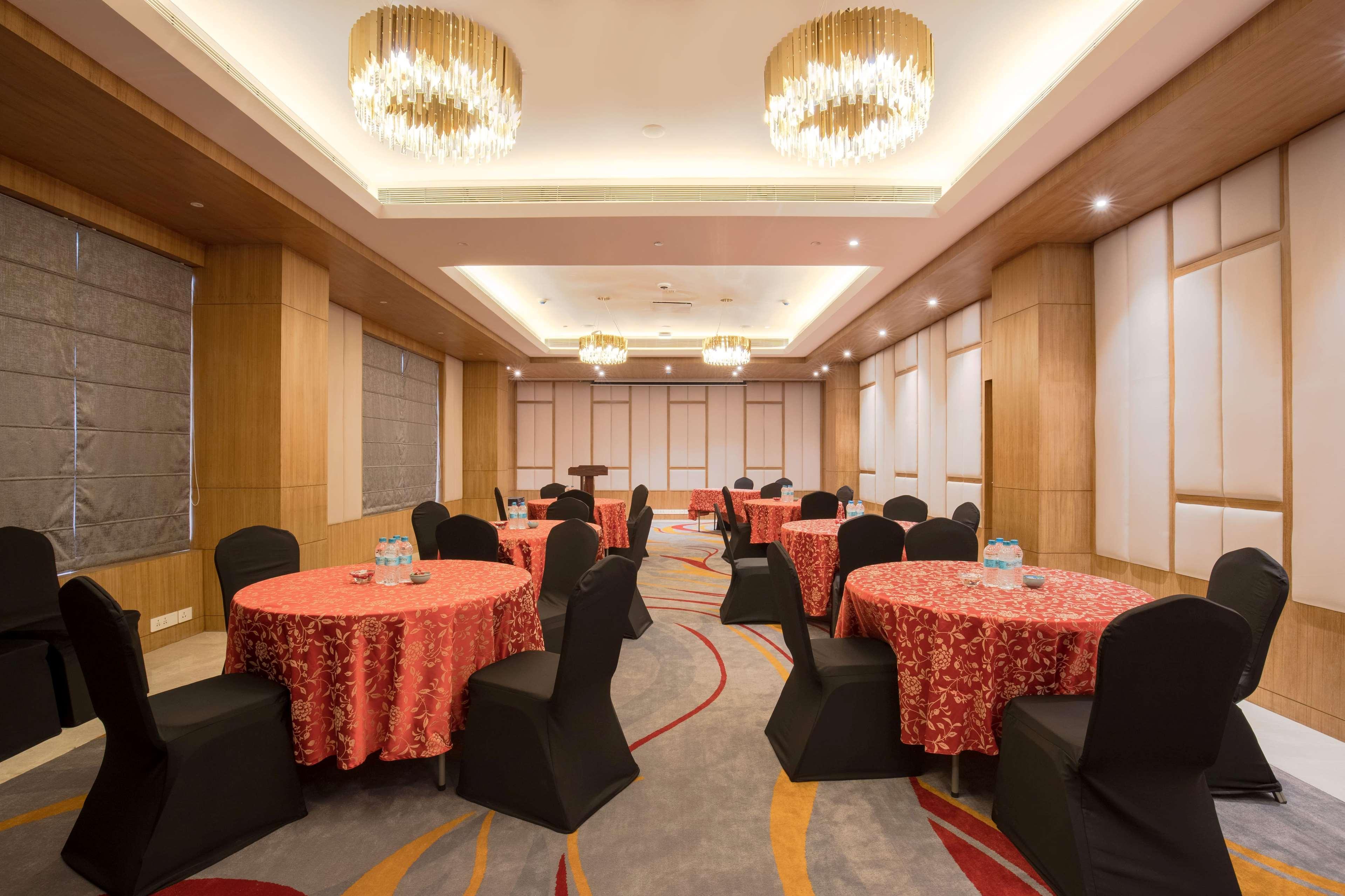 Ramada Encore By Wyndham Kathmandu Thamel מראה חיצוני תמונה